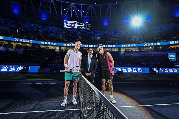 角力与博弈 角力与博弈