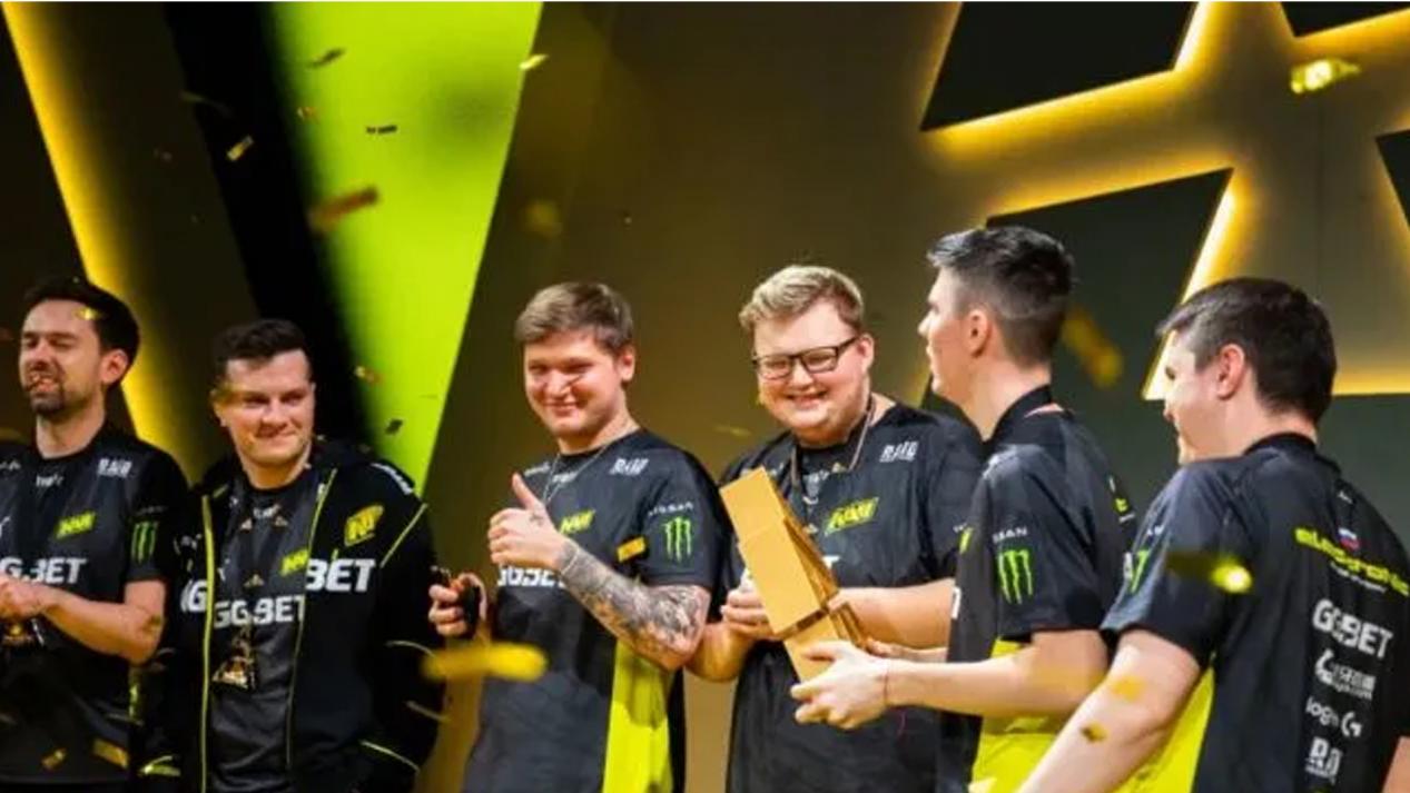 自皇家社会 自皇家社会